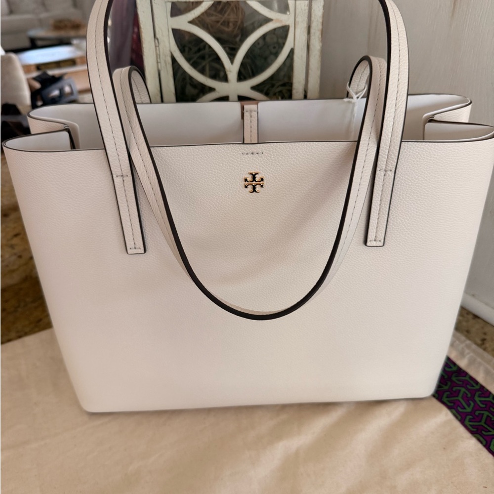 New tory burch Blake leather tote in new ivory - Picture 3 of 9